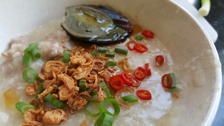 Century Egg Lean Pork Porridge (皮蛋瘦肉粥）